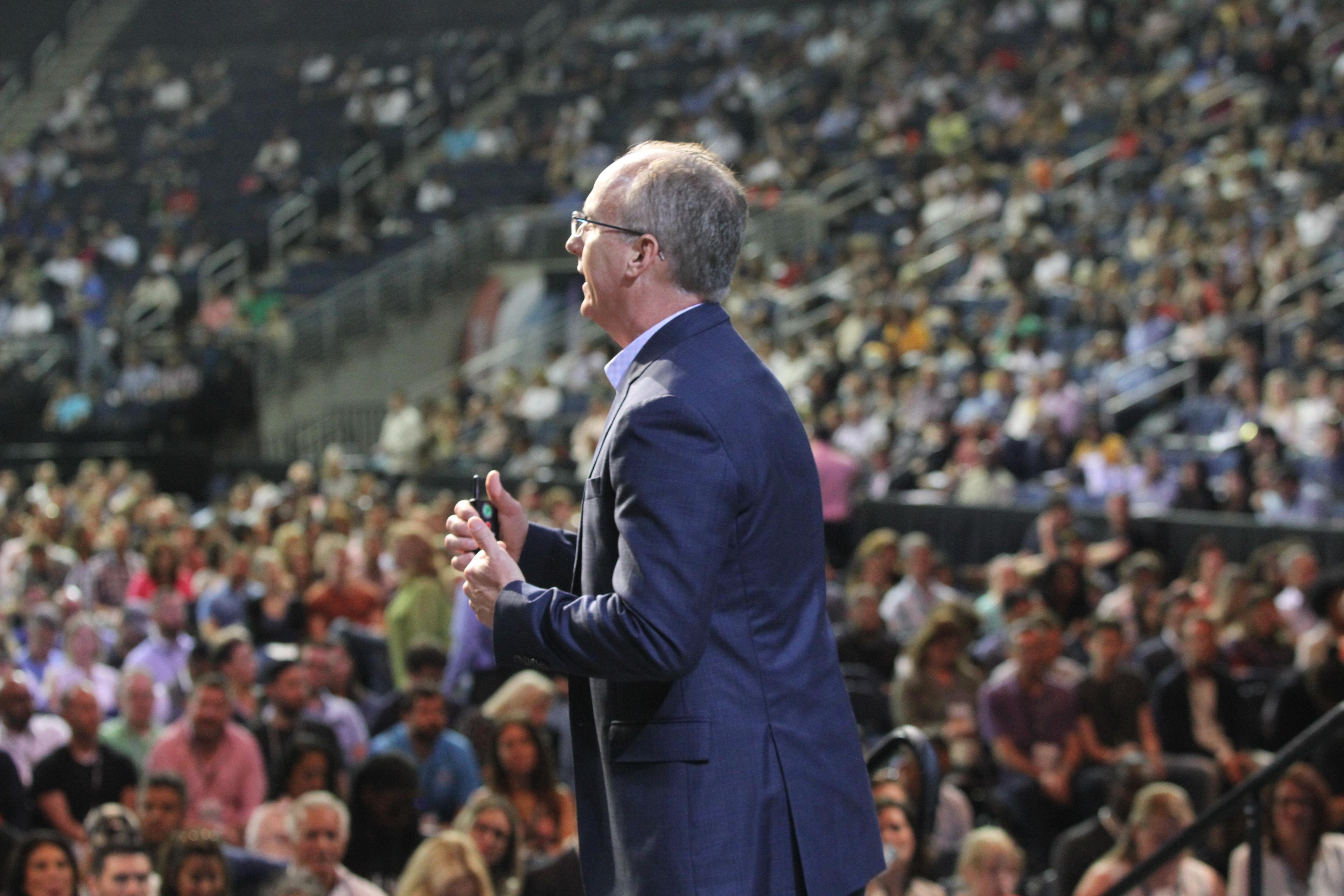 Dennis Cummins - Arena