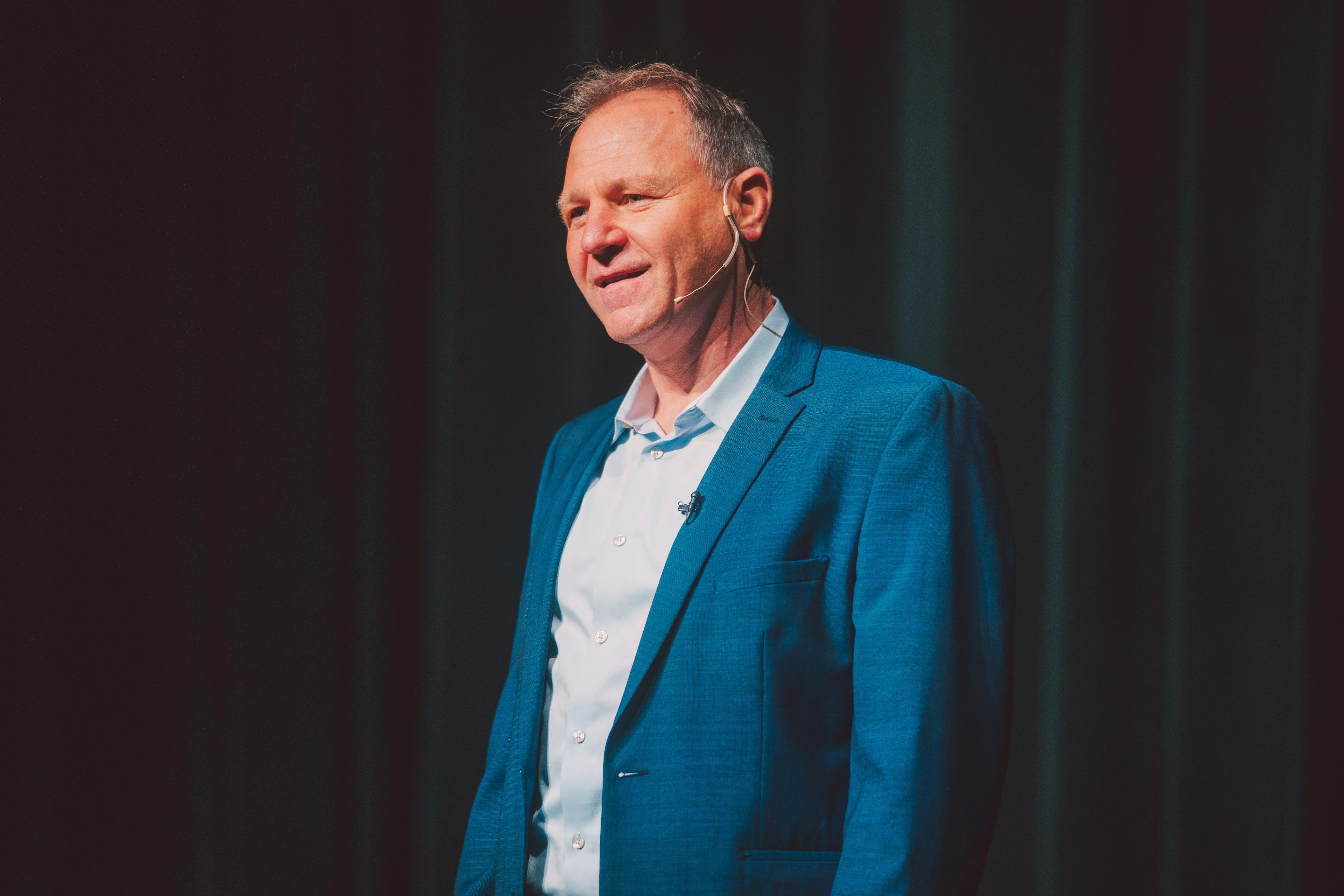 Simon Vetter - The Vision Architect