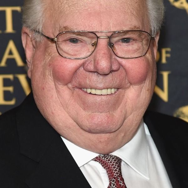 Verne Lundquist