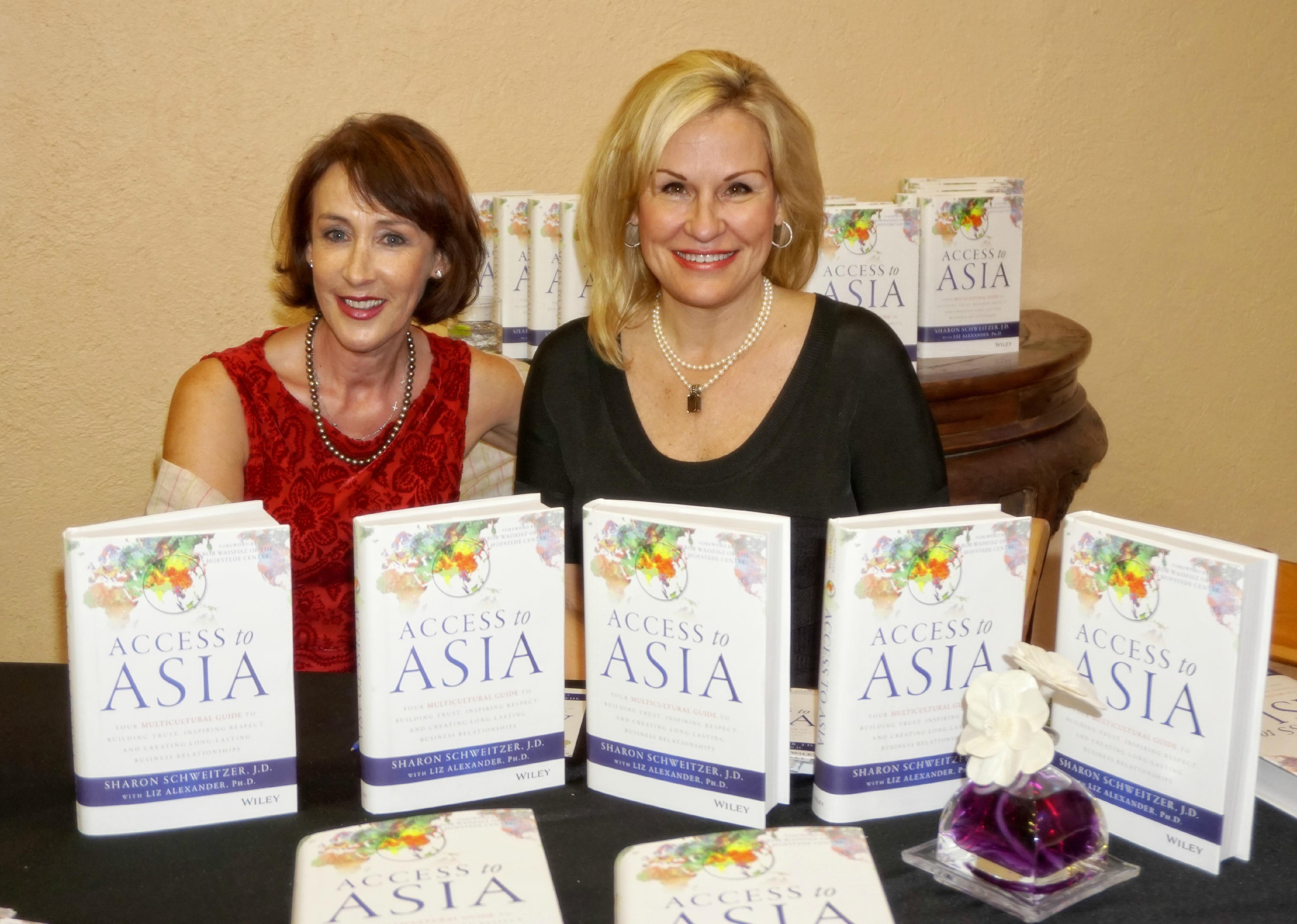 Westlake Chamber Gala Book Signing DSC06463