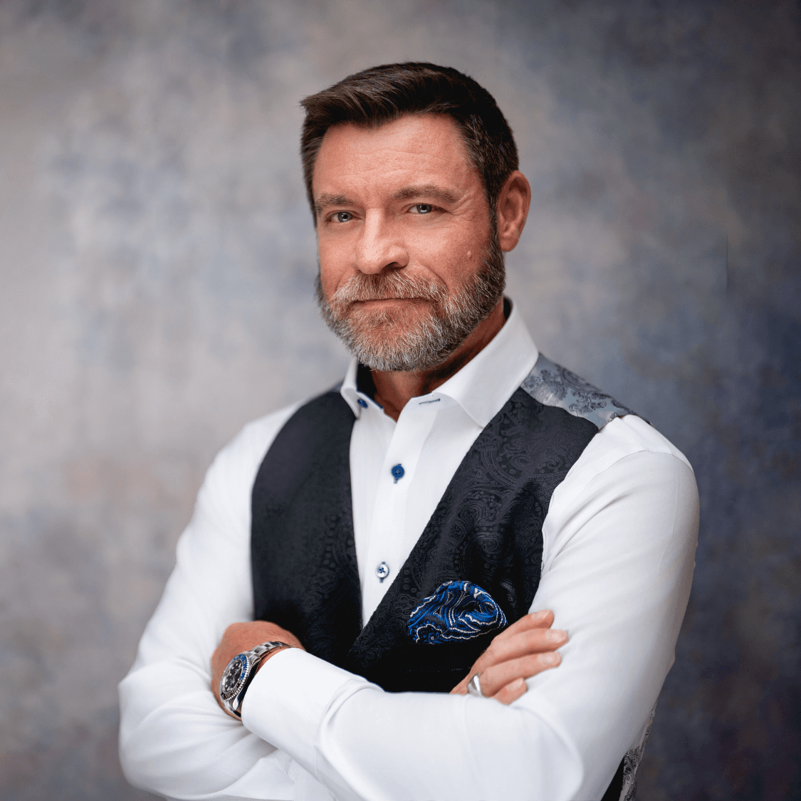 Kevin Brown - Headshot 4